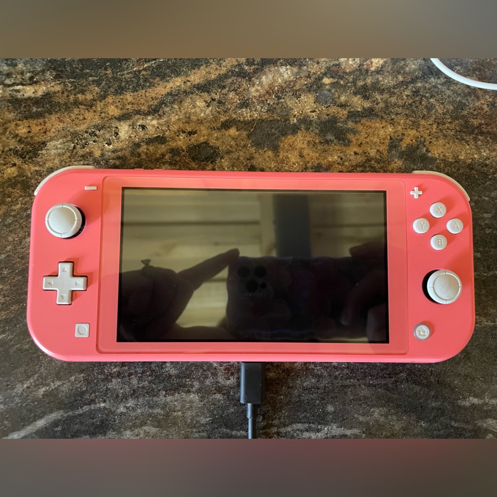 Nintendo Switch Lite - Coral